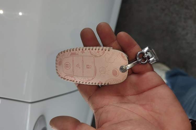 Used Chevrolet Monza 2022 320 Automatic Enjoyment Sunroof Version Vehicle Key