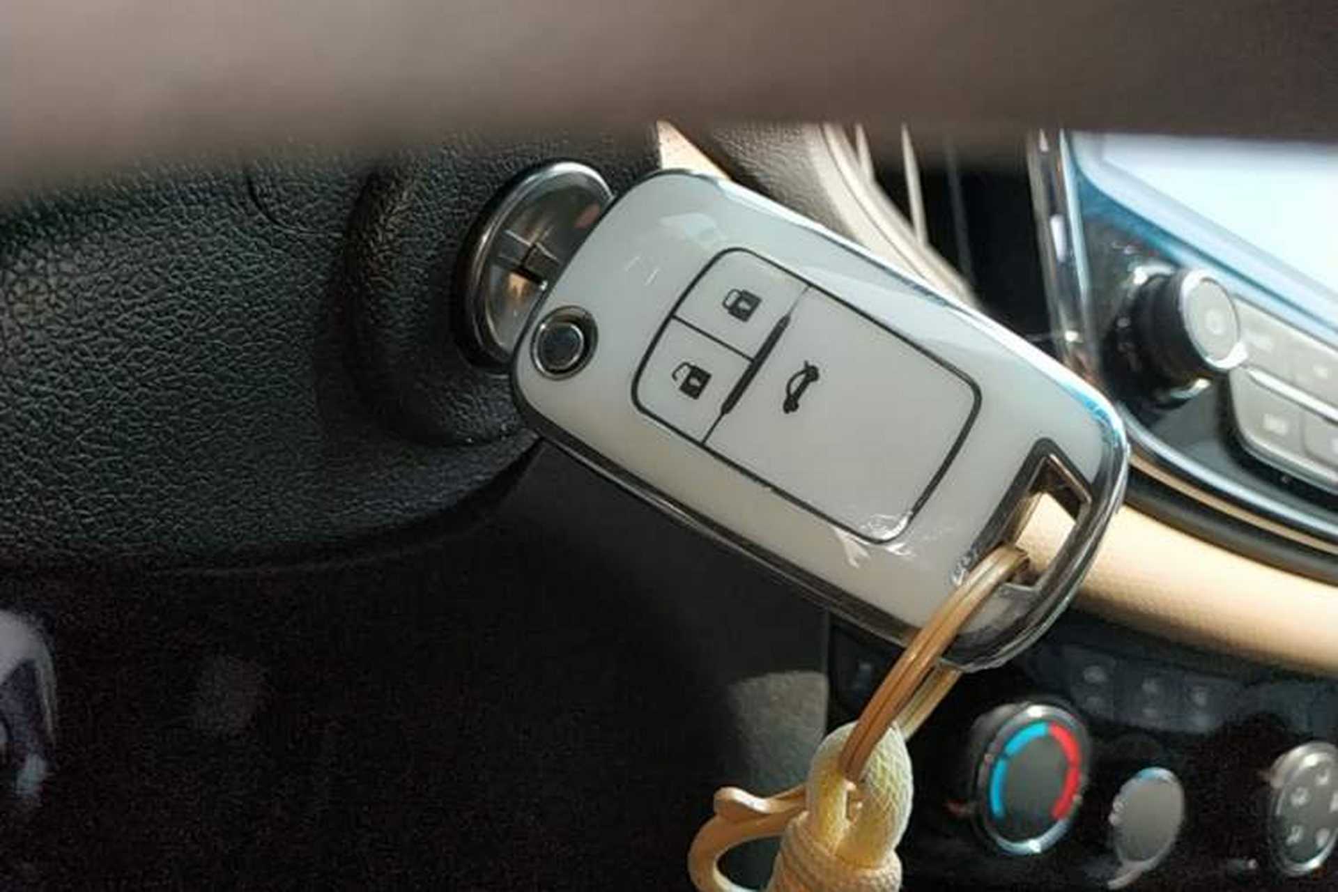 Used Chevrolet Monza 2022 320 Automatic Enjoyment Sunroof Version Vehicle Key