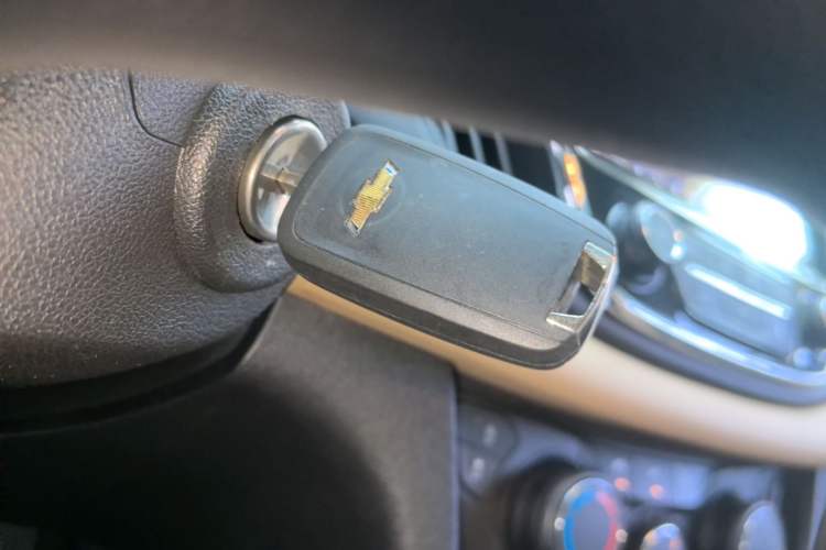 Used Chevrolet Monza 2022 320 Automatic Enjoyment Sunroof Version Vehicle Key