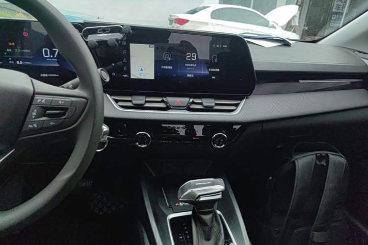 Used Chevrolet Monza 2023 1.5L Dual-Clutch Enjoyment Edition Audio And AC Panel