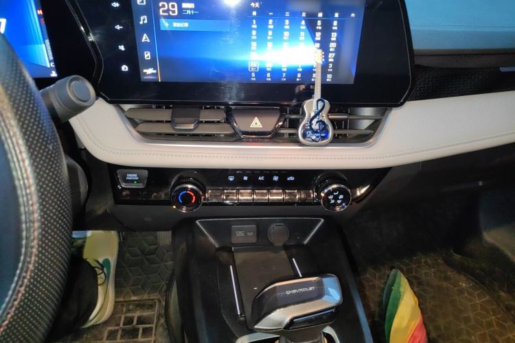 Used Chevrolet Monza 2023 1.5L Dual-Clutch Enjoyment Edition Audio And AC Panel