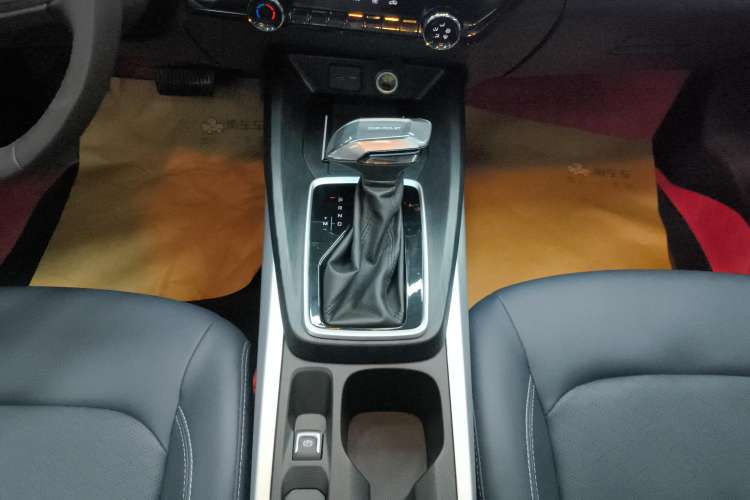 Used Chevrolet Monza 2023 1.5L Dual-Clutch Enjoyment Edition Gear Lever