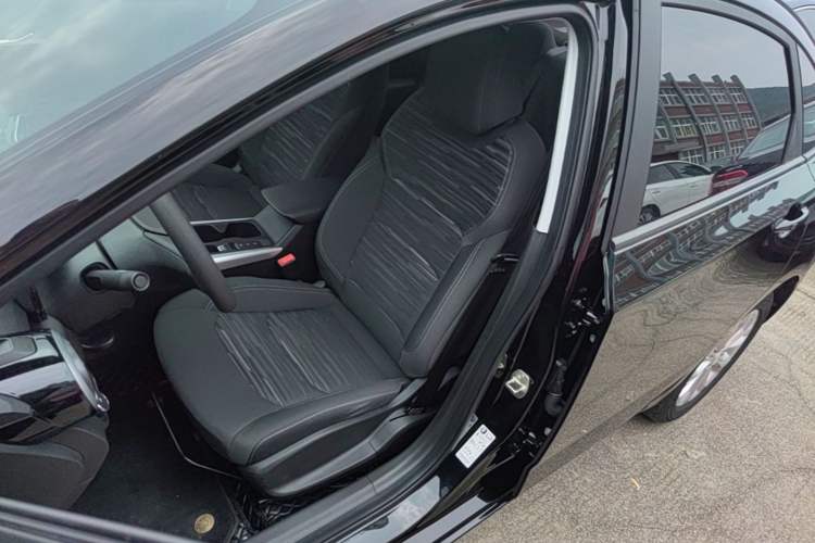 Used Chevrolet Monza 2023 1.5L Dual-Clutch Enjoyment Edition Left Front Seat