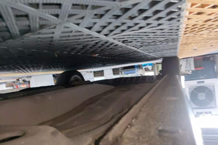 Used Chevrolet Monza 2023 1.5L Dual-Clutch Enjoyment Edition Right Side Sill