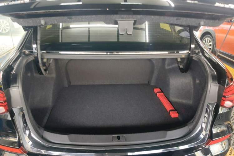 Used Chevrolet Monza 2023 1.5L Dual-Clutch Enjoyment Edition Trunk