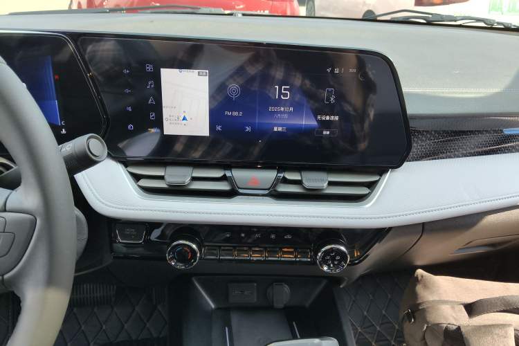 Used Chevrolet Monza 2023 1.5L Dual-Clutch Enjoyment Edition Audio And AC Panel
