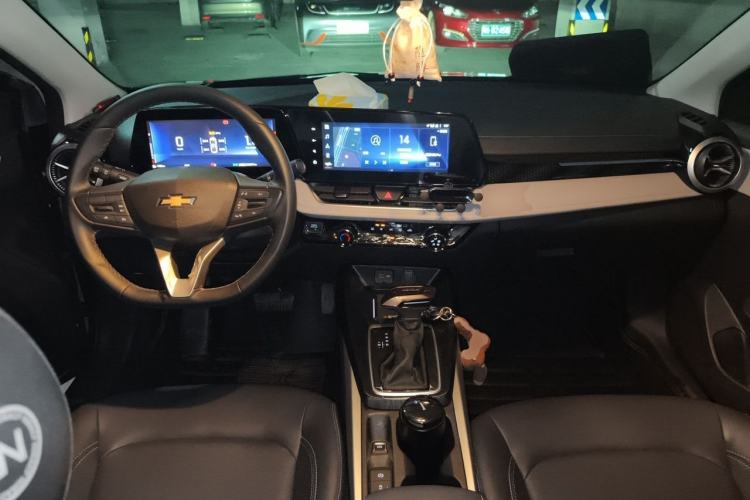 Used Chevrolet Monza 2023 1.5L Dual-Clutch Enjoyment Edition Center Console