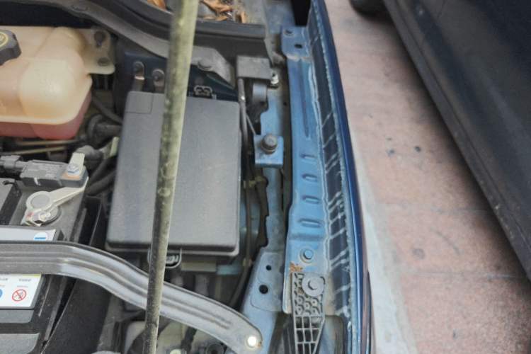 Used Chevrolet Monza 2023 1.5L Dual-Clutch Enjoyment Edition Engine Bay Left