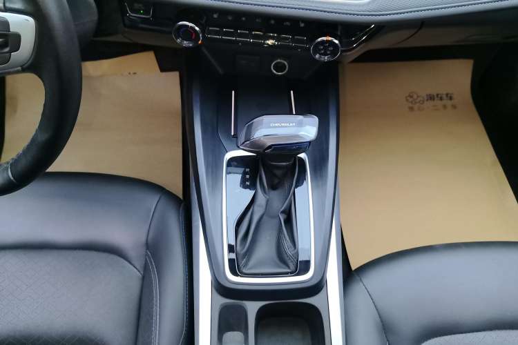 Used Chevrolet Monza 2023 1.3T Mild Hybrid Automatic Luxury Edition Gear Lever