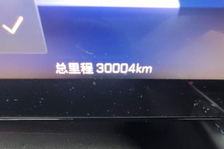 Used Chevrolet Monza 2023 1.3T Mild Hybrid Automatic Luxury Edition Odometer Close Up
