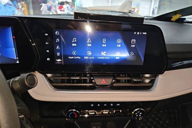 Used Chevrolet Monza 2023 1.5L Dual-Clutch WOW Enjoyment Edition Audio And AC Panel