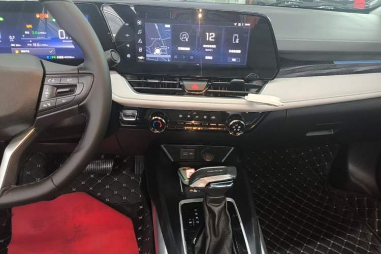 Used Chevrolet Monza 2023 1.5L Dual-Clutch Enjoyment Edition Audio And AC Panel