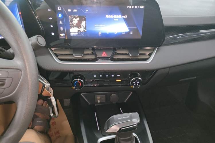 Used Chevrolet Monza 2023 1.5L Dual-Clutch Enjoyment Edition Audio And AC Panel