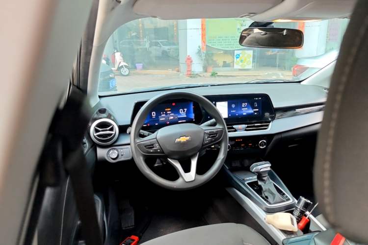 Used Chevrolet Monza 2023 1.5L Dual-Clutch Enjoyment Edition Center Console