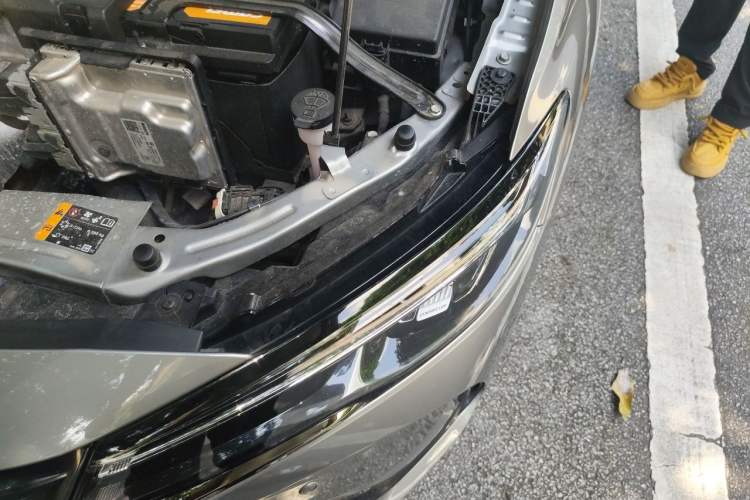 Used Chevrolet Monza 2023 1.5L Dual-Clutch Enjoyment Edition Engine Bay Left