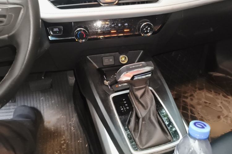 Used Chevrolet Monza 2023 1.5L Dual-Clutch Enjoyment Edition Gear Lever
