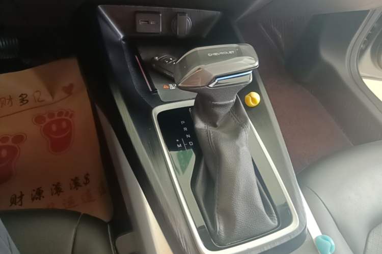 Used Chevrolet Monza 2023 1.3T Mild Hybrid Automatic Luxury Edition Gear Lever