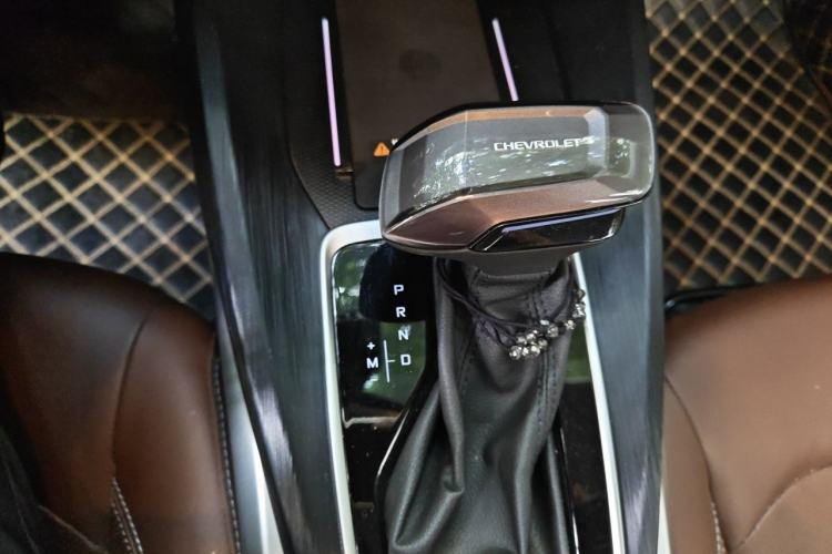 Used Chevrolet Monza 2023 1.5L Dual-Clutch WOW Enjoyment Edition Gear Lever