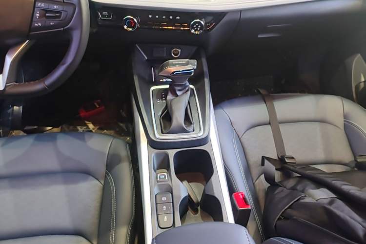Used Chevrolet Monza 2023 1.5L Dual-Clutch Enjoyment Edition Gear Lever