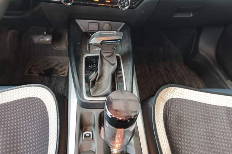 Used Chevrolet Monza 2023 1.5L Dual-Clutch Enjoyment Edition Gear Lever