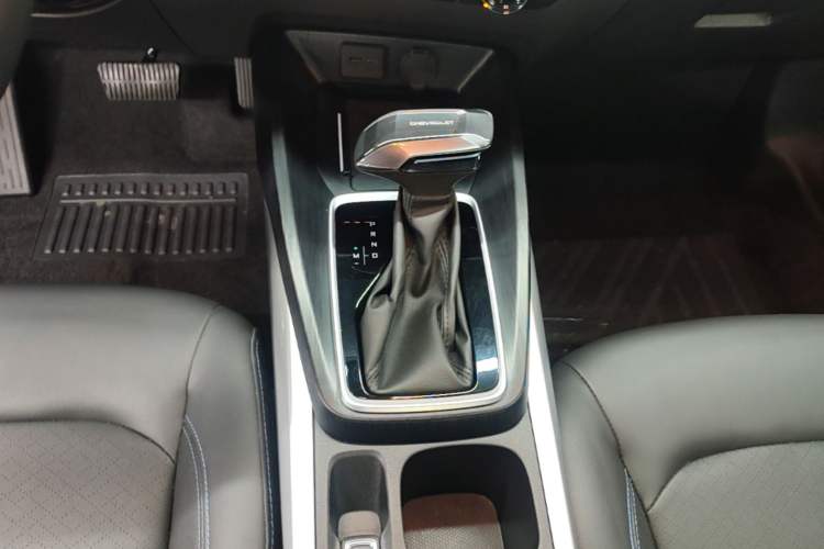 Used Chevrolet Monza 2023 1.3T Mild Hybrid Automatic Luxury Edition Gear Lever