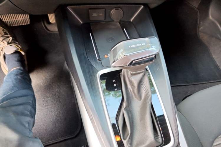 Used Chevrolet Monza 2023 1.5L Dual-Clutch Enjoyment Edition Gear Lever