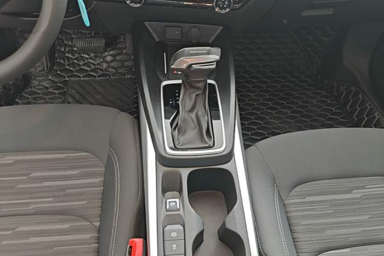 Used Chevrolet Monza 2023 1.5L Dual-Clutch Enjoyment Edition Gear Lever