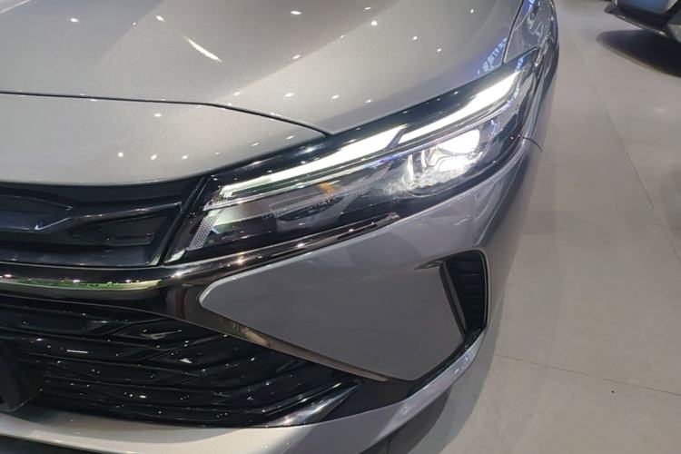 Used Chevrolet Monza 2023 1.5L Dual-Clutch Enjoyment Edition Left Front Headlight