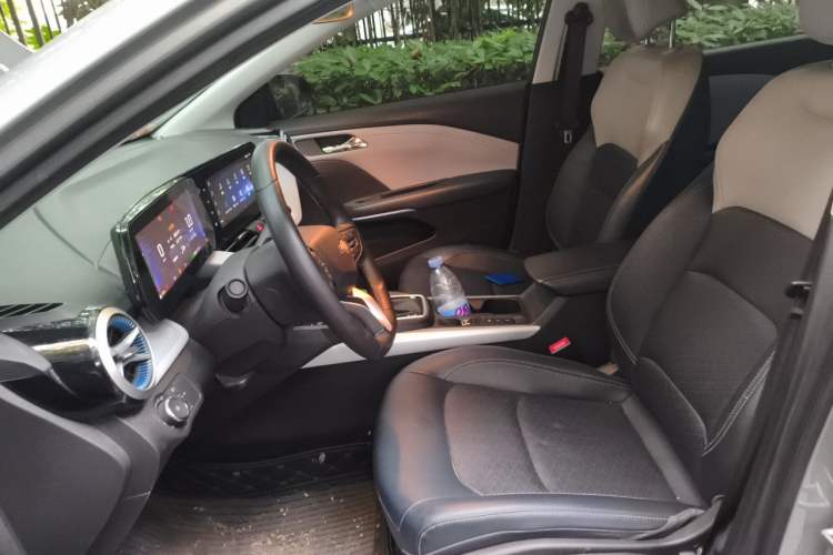 Used Chevrolet Monza 2023 1.5L Dual-Clutch Enjoyment Edition Left Front Seat