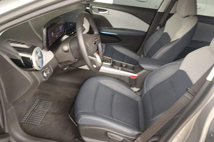 Used Chevrolet Monza 2023 1.5L Dual-Clutch Enjoyment Edition Left Front Seat
