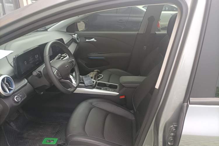 Used Chevrolet Monza 2023 1.3T Mild Hybrid Automatic Luxury Edition Left Front Seat