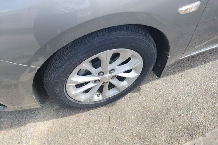 Used Chevrolet Monza 2023 1.5L Dual-Clutch WOW Enjoyment Edition Left Front Wheel Hub