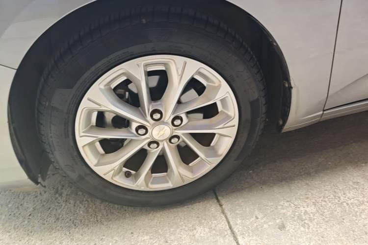 Used Chevrolet Monza 2023 1.5L Dual-Clutch Enjoyment Edition Left Front Wheel Hub