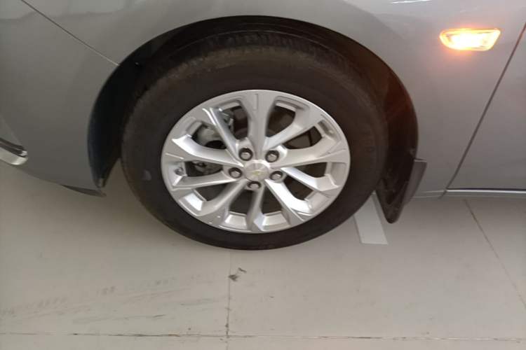 Used Chevrolet Monza 2023 1.5L Dual-Clutch Enjoyment Edition Left Front Wheel Hub