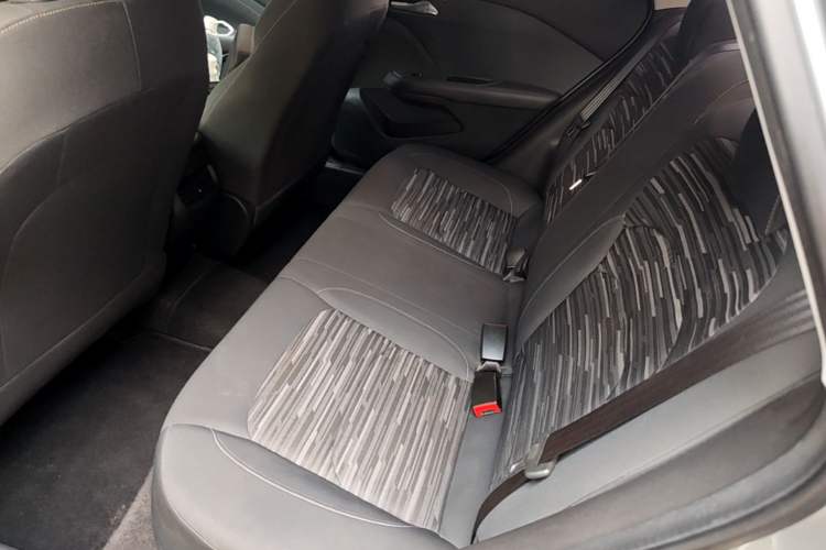 Used Chevrolet Monza 2023 1.5L Dual-Clutch Enjoyment Edition Left Rear Seat