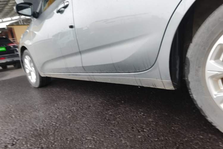 Used Chevrolet Monza 2023 1.5L Dual-Clutch Enjoyment Edition Left Side Sill
