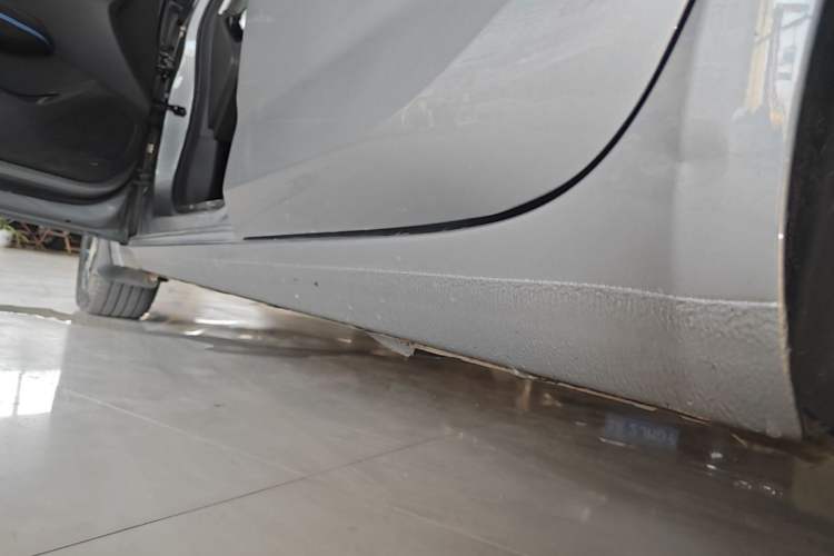 Used Chevrolet Monza 2023 1.3T Mild Hybrid Automatic Luxury Edition Left Side Sill