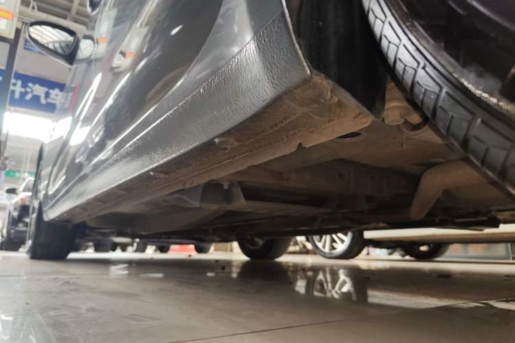Used Chevrolet Monza 2023 1.5L Dual-Clutch Enjoyment Edition Left Side Sill