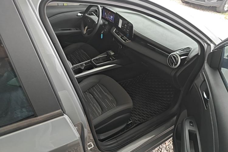 Used Chevrolet Monza 2023 1.5L Dual-Clutch Enjoyment Edition Right Front Seat