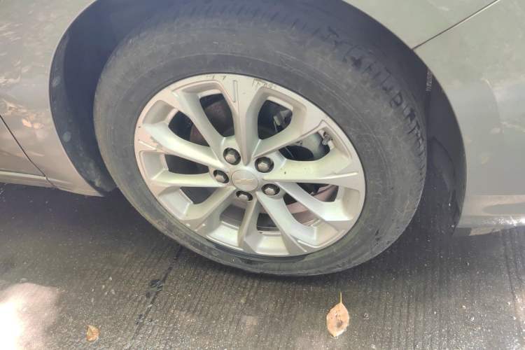 Used Chevrolet Monza 2023 1.5L Dual-Clutch Enjoyment Edition Right Front Wheel Hub
