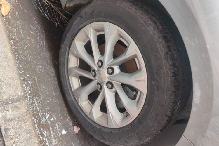 Used Chevrolet Monza 2023 1.5L Dual-Clutch Enjoyment Edition Right Front Wheel Hub