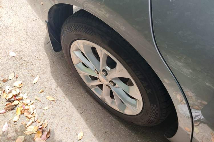 Used Chevrolet Monza 2023 1.5L Dual-Clutch WOW Enjoyment Edition Right Rear Wheel Hub