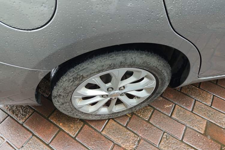 Used Chevrolet Monza 2023 1.5L Dual-Clutch Enjoyment Edition Right Rear Wheel Hub