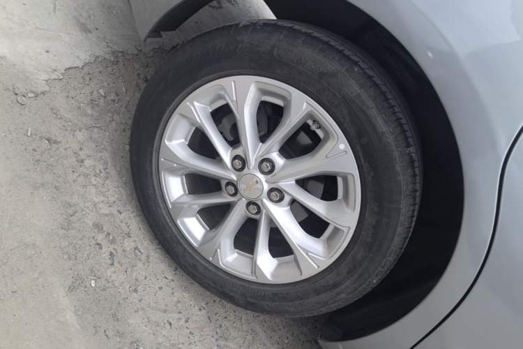 Used Chevrolet Monza 2023 1.5L Dual-Clutch Enjoyment Edition Right Rear Wheel Hub
