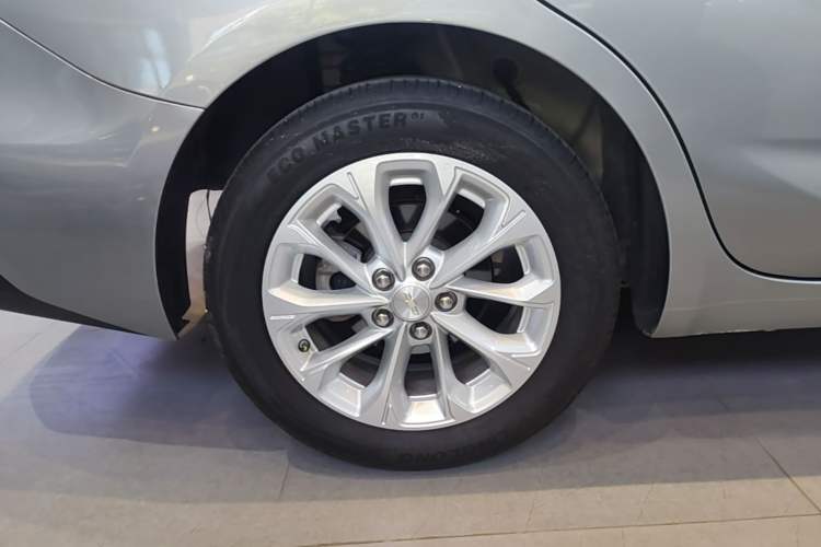 Used Chevrolet Monza 2023 1.5L Dual-Clutch Enjoyment Edition Right Rear Wheel Hub
