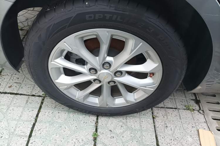 Used Chevrolet Monza 2023 1.5L Dual-Clutch Enjoyment Edition Right Rear Wheel Hub