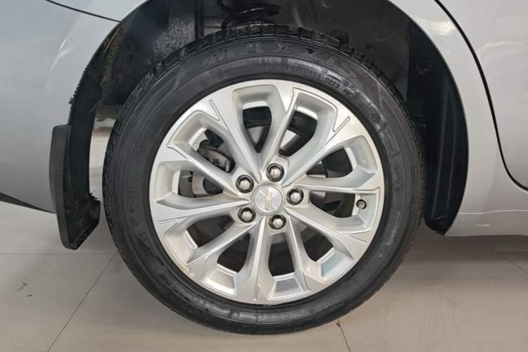 Used Chevrolet Monza 2023 1.5L Dual-Clutch Enjoyment Edition Right Rear Wheel Hub