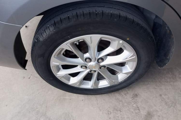 Used Chevrolet Monza 2023 1.5L Dual-Clutch Enjoyment Edition Right Rear Wheel Hub