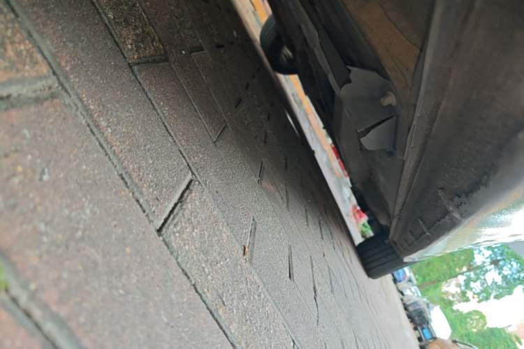 Used Chevrolet Monza 2023 1.5L Dual-Clutch Enjoyment Edition Right Side Sill