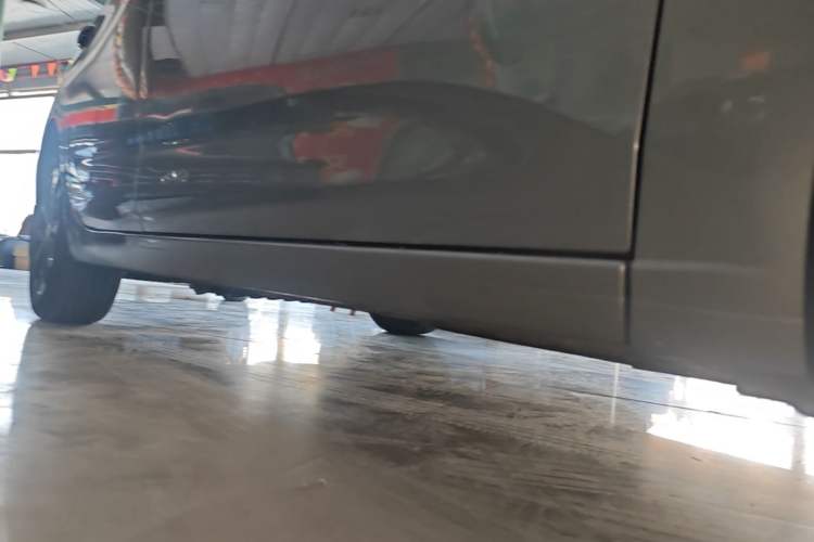 Used Chevrolet Monza 2023 1.3T Mild Hybrid Automatic Luxury Edition Right Side Sill